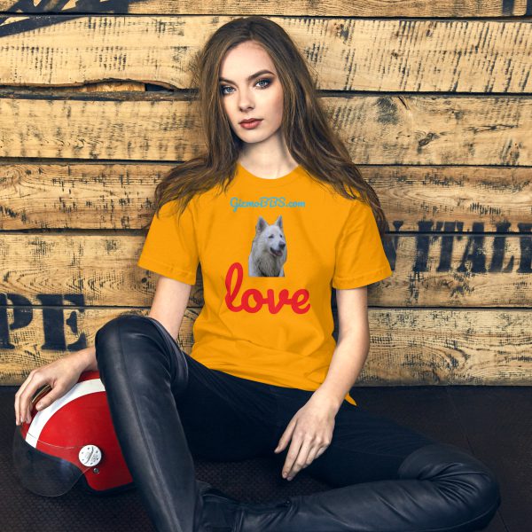 unisex-staple-t-shirt-gold-front-6876950e9f470.jpg T-shirt unisexe